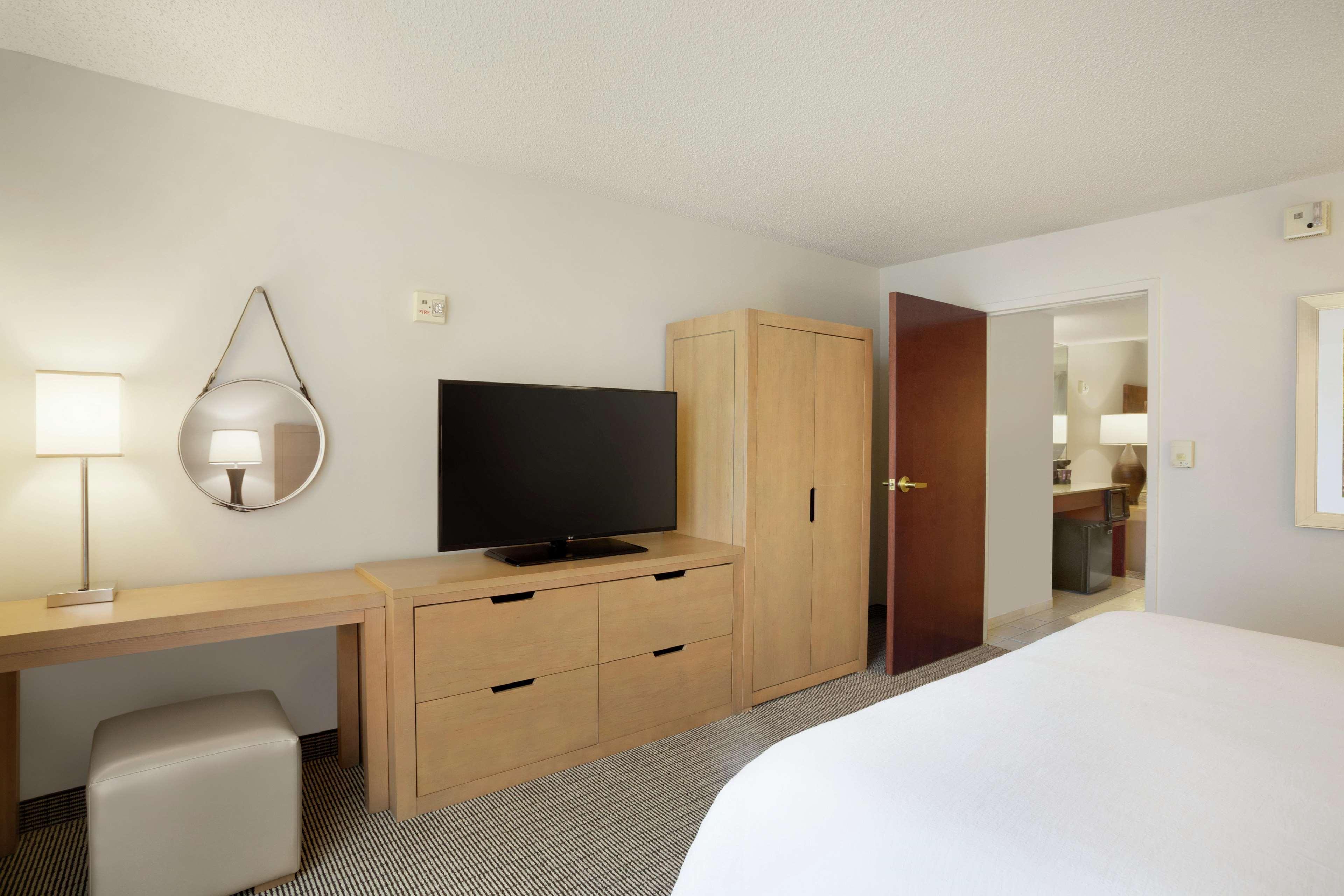 เอมบาสซีสวีท เดนเวอร์ อินเตอร์เนชั่นแนลแอร์พอร์ต Hotel ภายนอก รูปภาพ